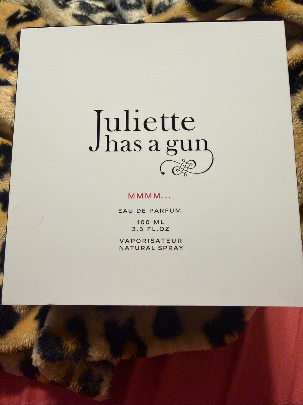 Juliet has MMMM...
GOURMAND, WOODY, FLORAL